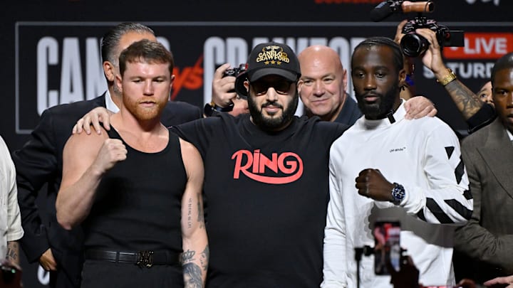 Canelo y Crawford superaron la bascula, ambos pesaron 167.5 libras