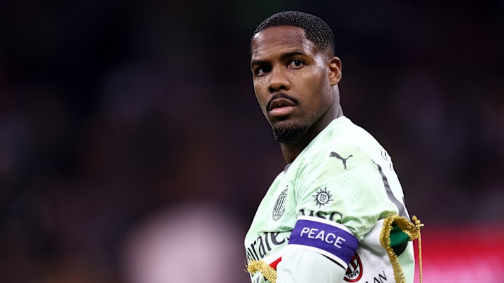 Mike Maignan est dans le viseur de Chelsea. Mike Maignan est dans le viseur de Chelsea.