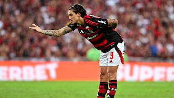 Pedro fez dois gols na vitória do Flamengo sobre o Corinthians