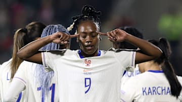 Melvine Malard et l'équipe de France restent sur une victoire contre l'Irlande Melvine Malard et l'équipe de France restent sur une victoire contre l'Irlande