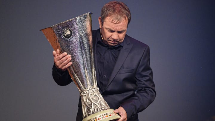 UEFA Avrupa Ligi kupası UEFA Avrupa Ligi kupası