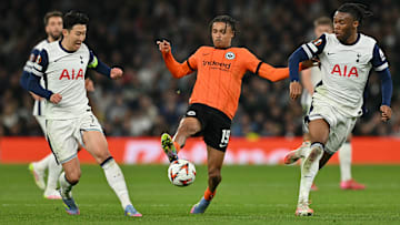 Eintracht Frankfurt e Tottenham decidem vaga às semifinais nesta quinta-feira (17)