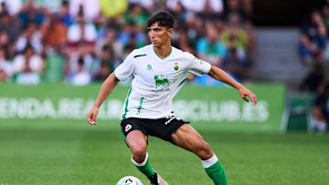 Racing de Santander mit starkem Sergio Martinez