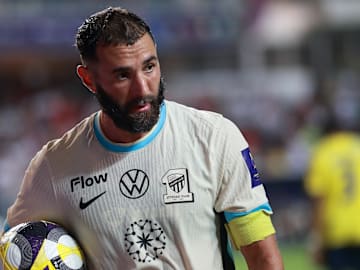 Benzema é "sonho de consumo" de candidato à presidência do Grêmio