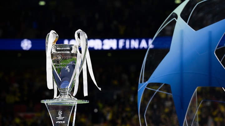 Die Trophäe der UEFA Champions League