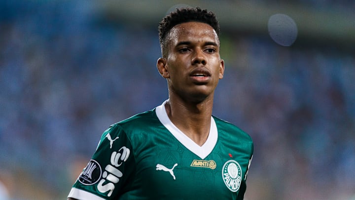 Estêvão foi poupado na Libertadores e deve voltar ao time do Palmeiras Estêvão foi poupado na Libertadores e deve voltar ao time do Palmeiras