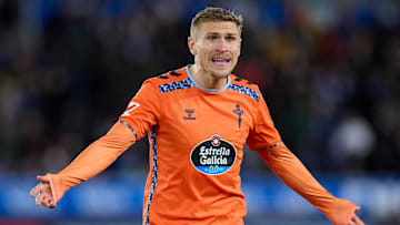 Deportivo Alaves v RC Celta de Vigo - LaLiga EA Sports Carl Starfelt of RC Celta de Vigo reacts during the LaLiga EA Sports match between Deportivo Alaves and RC Celta de Vigo at Mendizorrotza on January 27, 2025, in Vitoria, Spain. Vitoria Mendizorrotza Basque Country Spain RL_ALVvRCV_000051 Copyright: xRicardoxLarreinax