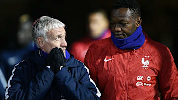 Steve Mandanda a pris sa retraite du football.