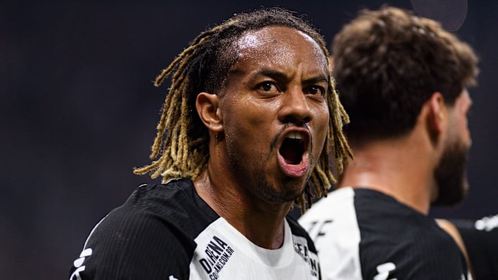 Carrillo é nome certo no dérbi