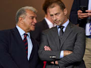 Joan Laporta et Aleksandr Ceferin, lors de FC Barcelone - PSG