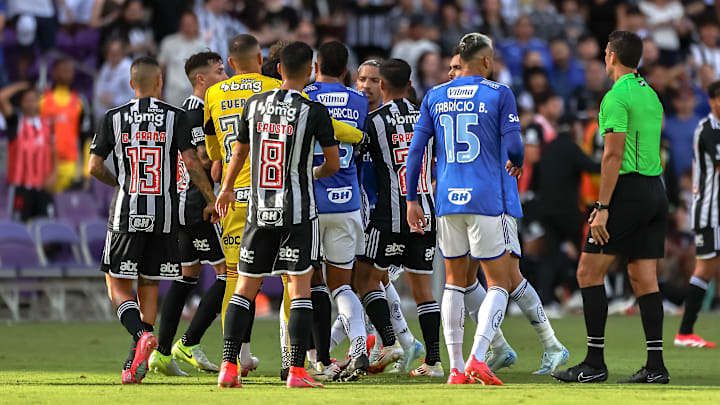 Cruzeiro e Atlético-MG voltam a se enfrentar neste domingo, 18 Cruzeiro e Atlético-MG voltam a se enfrentar neste domingo, 18