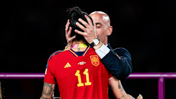 Rubiales beijou Hermoso em final da Copa do Mundo Feminina