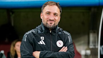 Jose Barcala steht ab der kommenden Saison an der Seitenlinie der Bayern-Frauen