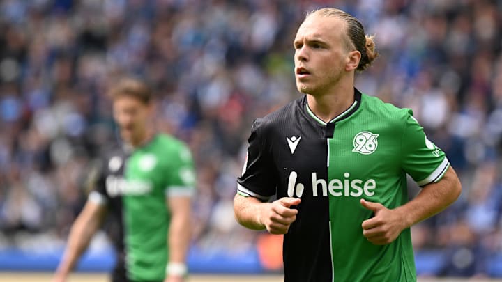 Hannover 96 plant mit Lars Gindorf