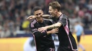 El paraguayo Matías Rojas y el finlandés Robert Taylor celebran uno de los goles del Inter Miami contra Vancouver Whitecaps.