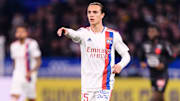 Caqueret prolonge à l'OL