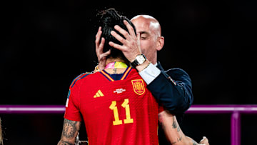 Rubiales diz que não forçou beijo em Hermoso durante final da Copa do Mundo