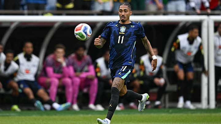 Raphinha se lesionou durante amistoso internacional entre Brasil x França, na Data Fifa de março