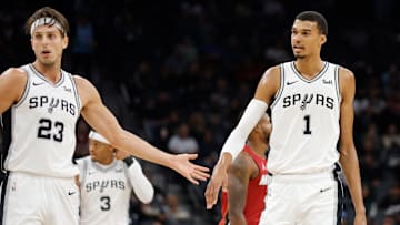 Victor Wembanyama, Zach Collins 