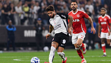 Yuri Alberto e Bruno Henrique são candidatos à "lei do ex"