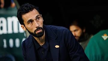Alvaro Arbeloa vit une aventure très compliquée sur le banc madrilène. Alvaro Arbeloa vit une aventure très compliquée sur le banc madrilène.