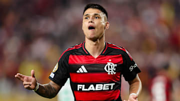 Luiz Araújo atravessa grande fase no Flamengo