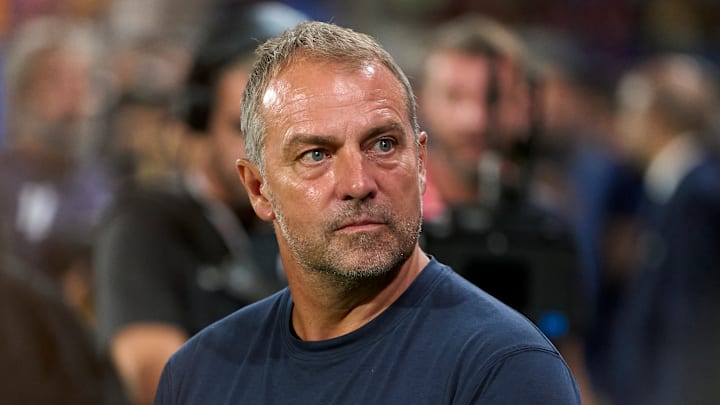 Hansi Flick affrontera Luis Enrique dans deux semaines.