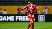 Jamal Musiala im Bayern-Trikot. Sein Bild wird das EA-FC-Cover zieren