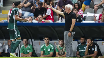 La joie de l'équipe grecque perçue au Vélodrome aura été de courte durée. Le Panathinaïkos jouera aussi en Europa League. 
