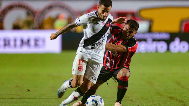 Vasco e Sport fazem jogo de seis pontos na Ilha do Retiro Vasco e Sport fazem jogo de seis pontos na Ilha do Retiro