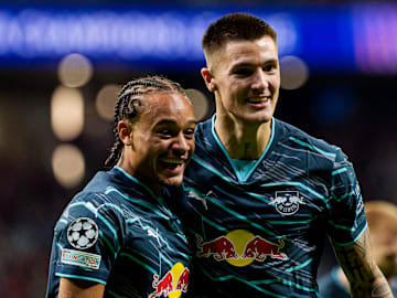 Laufen Xavi Simons (l.) & Benjamin Sesko bald für Tottenham auf?