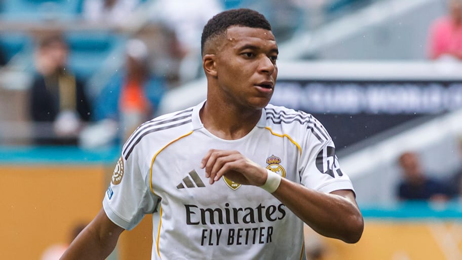 Kylian Mbappé made his first appearance of the tournament in the last 16. | IMAGO/Latin Sport Images
