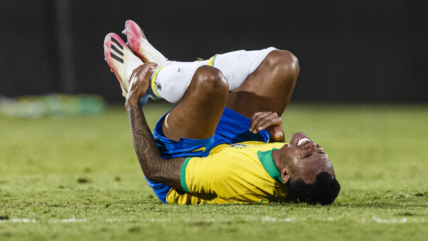 O zagueiro do Arsenal, Gabriel, foi afastado da seleção brasileira devido a lesão