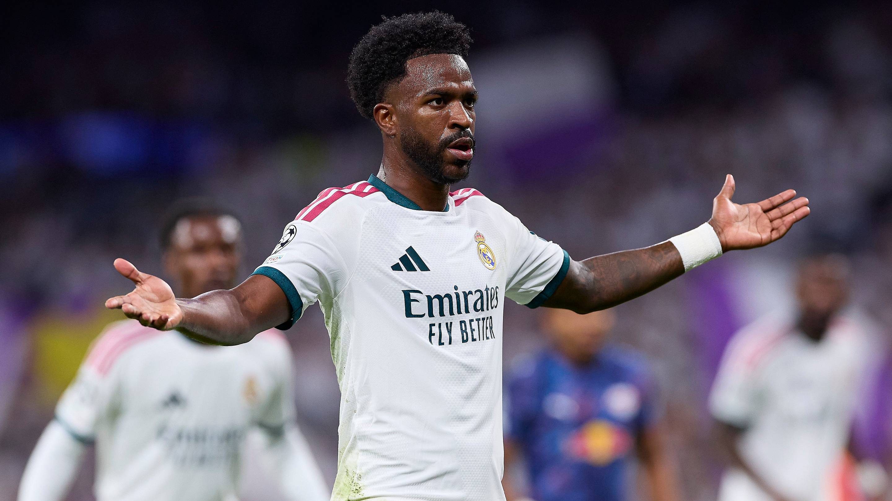 Jose Mourinho is breaking his golden rule just to protect Vinícius Junior and company