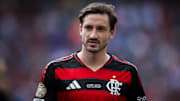 Viña tem apenas sete jogos pelo Flamengo no ano