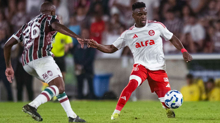 Atacante sentiu a coxa em jogo da Copa do Brasil