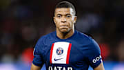 El francés Kylian Mbappé del PSG es el jugador más veloz del FIFA 23.