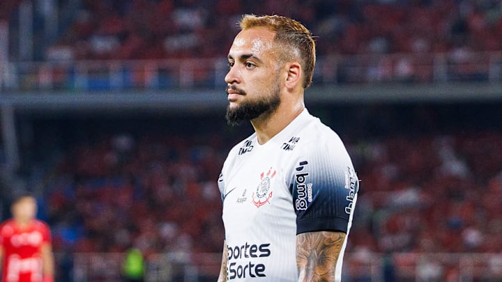 Corinthians tenta renovar o contrato de Maycon junto ao Shakhtar Donetsk, da Ucrânia