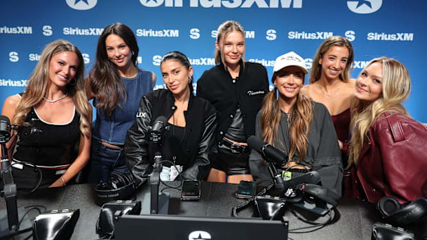 NEW ORLEANS, LOUISIANA - FEBRUARY 07: (L-R) Jena Sims, Christen Harper Goff, Nicole Williams English, Ellie Thumann, Bri LaPa