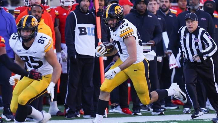 Iowa Hawkeyes v Maryland Terrapins