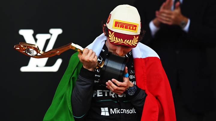 El italiano de 19 años sumó su quinta victoria consecutiva desde la pole position, en una carrera caótica llena de accidentes, penalizaciones y retiros El italiano de 19 años sumó su quinta victoria consecutiva desde la pole position, en una carrera caótica llena de accidentes, penalizaciones y retiros