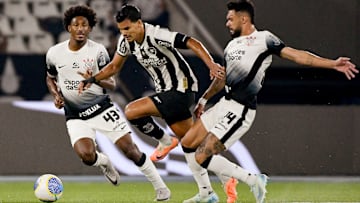 Botafogo x Corinthians se enfrentam pelo Brasileirão 2025