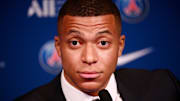 Comme en mars dernier Kylian Mbappé refuse une opération marketing en Bleu