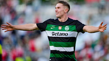 Viktor Gyökeres a bien failli signer au Barça.