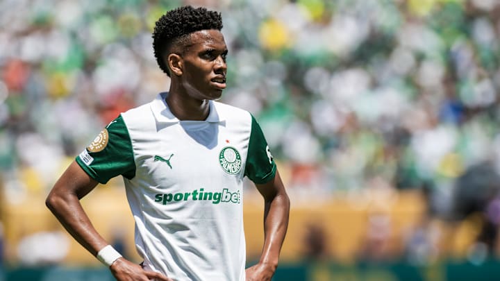 Estêvão se despede do Palmeiras na Copa do Mundo de Clubes Estêvão se despede do Palmeiras na Copa do Mundo de Clubes