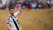 Dusan Vlahovic perdeu espaço na Juventus e foi elogiado recentemente por diretor do Flamengo