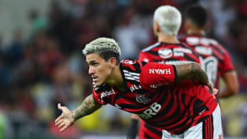 Pedro anotou três gols em cinco minutos contra o Red Bull Bragantino