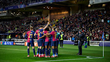 Barcelona enfrenta o Benfica nas oitavas de final da Champions League 2024/25