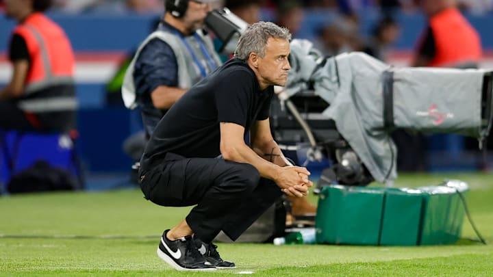 Today's press is almost unanimous about the lineups for PSG vs. Girona this Wednesday evening. There is only a slight uncertainty in midfield for the Parisians.