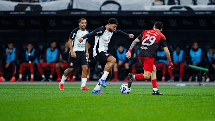 Athletico-PR x Corinthians medem forças pelo Brasileirão 2026
